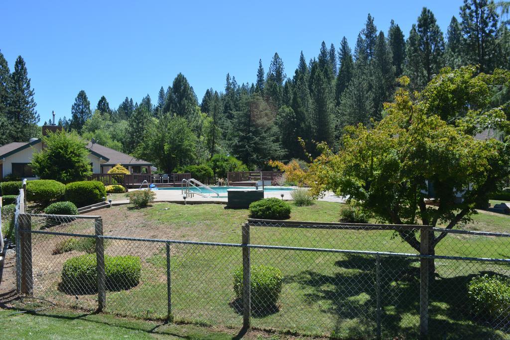 Pioneer Inn & Suites Volcano Exteriör bild